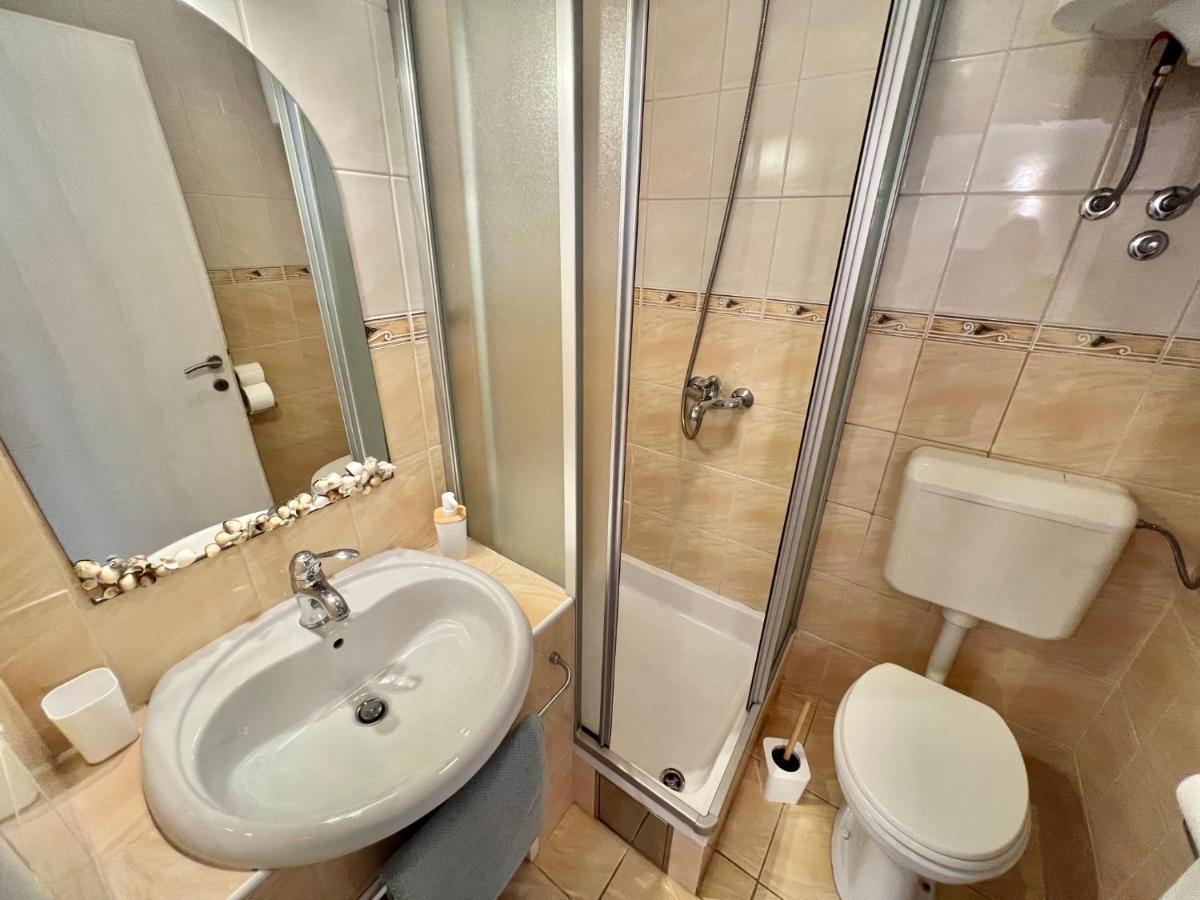 Apartments In Dramalj 45034 외부 사진