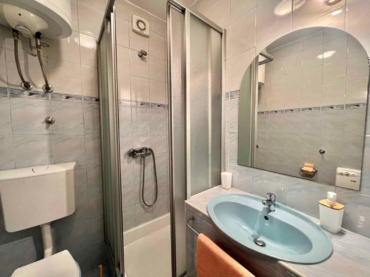 Apartments In Dramalj 45034 외부 사진
